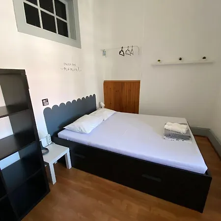 Konukevi Rota Ria Local *