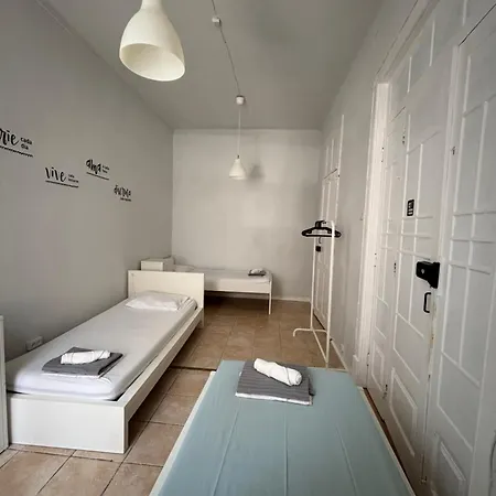 Konukevi Rota Ria Local *